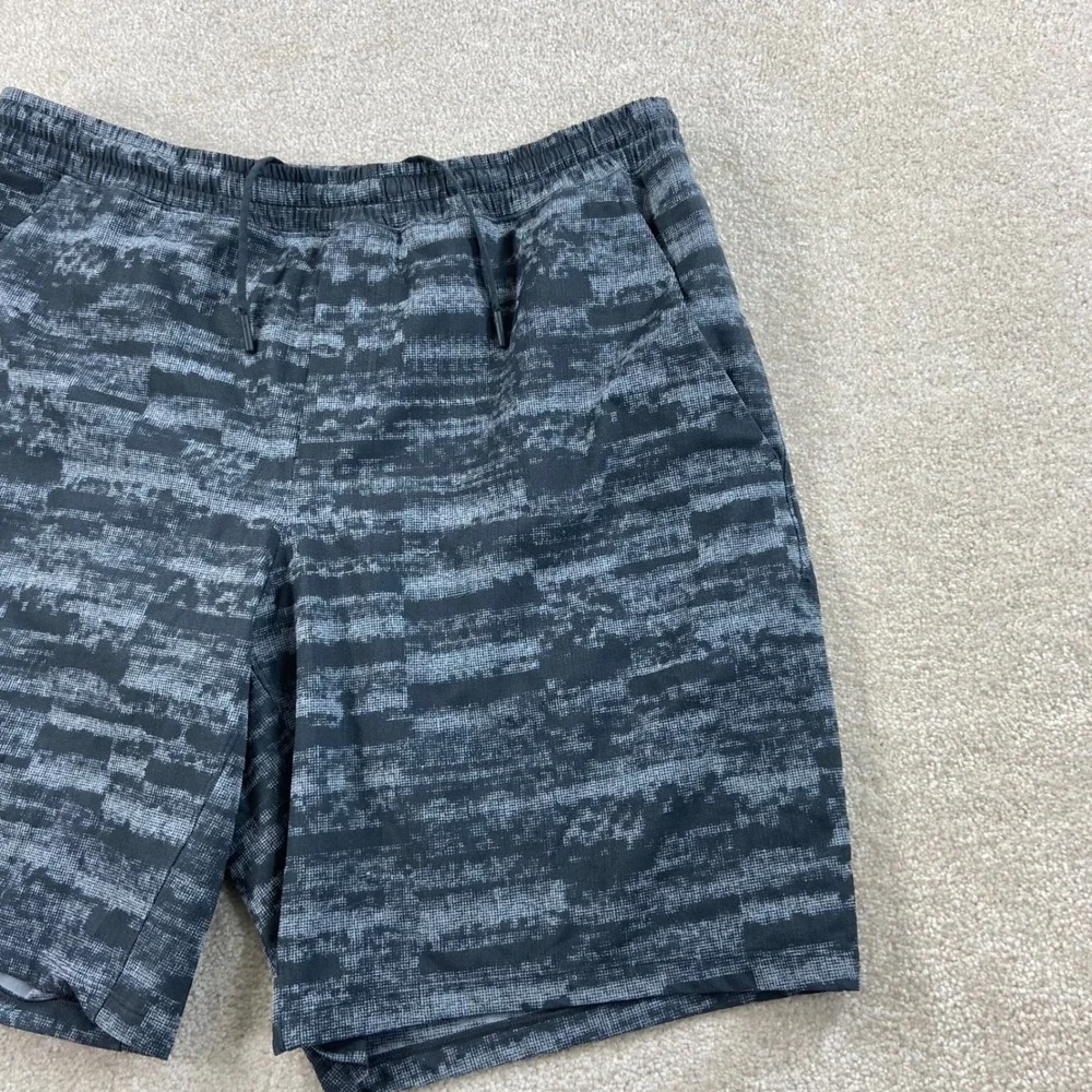 Lululemon Peloton Pace Breaker Shorts Mens XXL Grey Black Glitch Liner 9